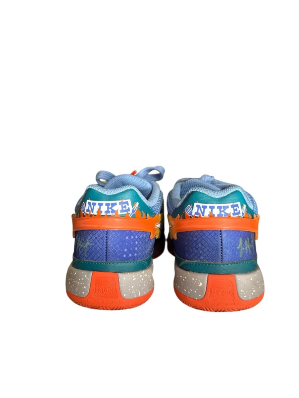 Nike basically new
